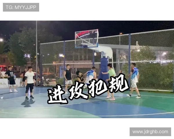 阿塔曼:不应过度关注防守字母若犯规进攻应被判罚 阿塔曼:不应过度关注防守字母若犯规进攻应被判罚