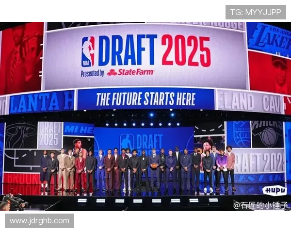 哈珀称赞卡斯尔表现出色：他上场后改变了整个球队的面貌