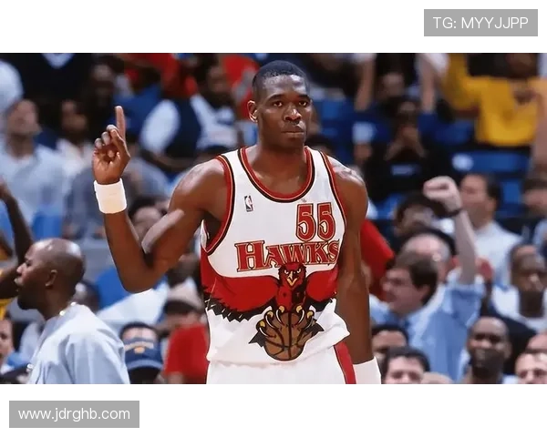 科内特完美表现6投6中5罚4中攻下16分7篮板带领球队强势取胜