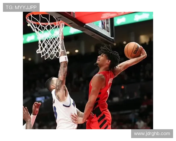 夏普手感冰凉仅得19分多次扣篮遭封火锅盛宴难挽球队颓势