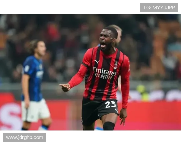 托莫里：世界杯梦想驱动我前行 意甲夺冠将染金发庆祝